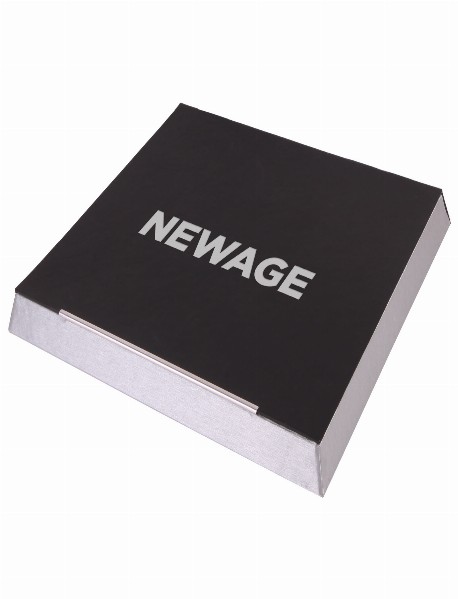 ÇINAR GÜMÜŞ MIKNATISLI KUTU (25X27X2 CM) ÇINAR GÜMÜŞ MIKNATISLI KUTU (25X27X2 CM)