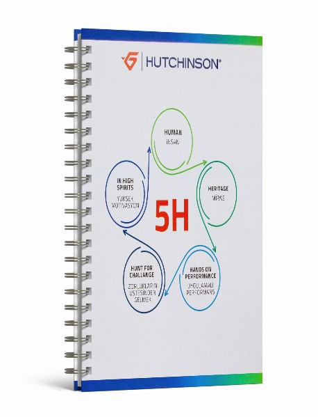 GÖLBAŞI KUŞE MUKAVVA SIVAMA SPİRALLİ AJANDA (20x28CM) GÖLBAŞI KUŞE MUKAVVA SIVAMA SPİRALLİ AJANDA (20x28CM)